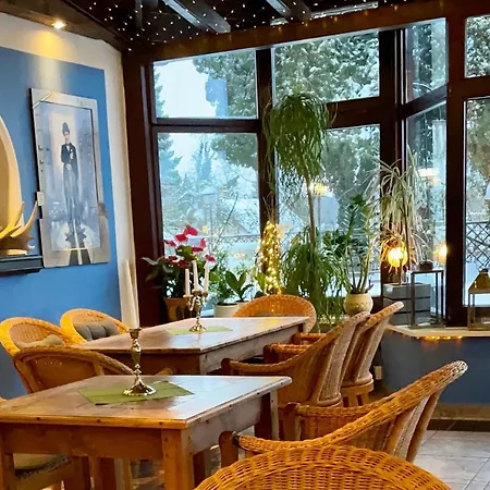 & Restaurant Bergschloesschen Hotel Buckow