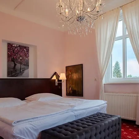 & Restaurant Bergschloesschen 3*