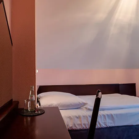 & Restaurant Bergschloesschen 3*