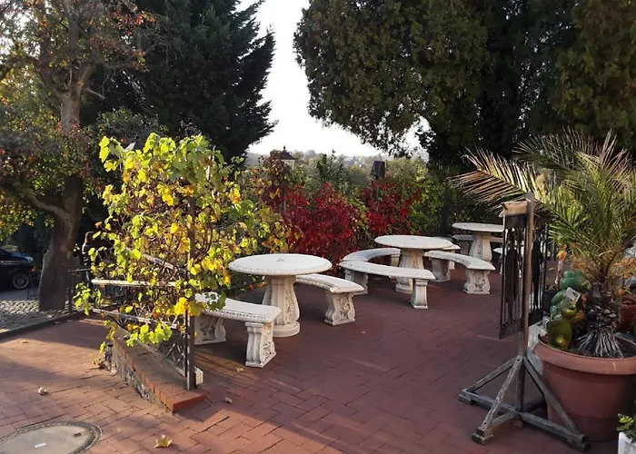 & Restaurant Bergschloesschen ホテル