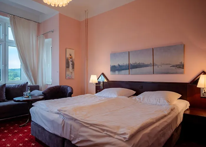 & Restaurant Bergschloesschen